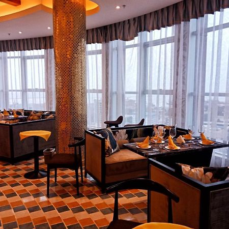 Hotel Kaloum Conakry Bagian luar foto